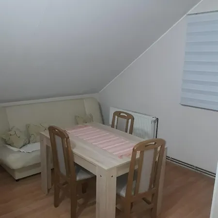 Natalija Lejlighed *